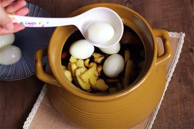 正宗广东猪脚姜的做法,来大姨妈吃了还会有补血作用