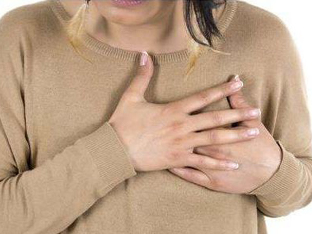 乳房有硬块怎么回事 5种情况会出现乳房有硬块