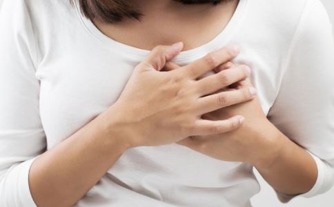 胸大更要运动 如何预防乳房下垂