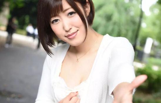 最美女优图片2019：长得超级漂亮的av排行前10