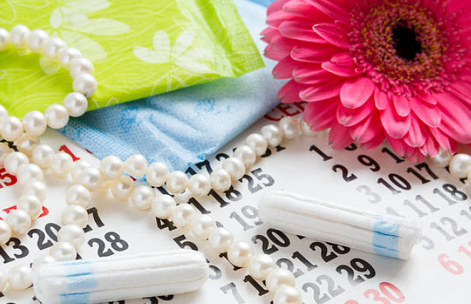 月经推迟尽早调理，否则子宫受损、难以怀孕！快试试专家这3招