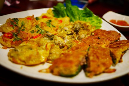 新鲜生蚝柔软美味，三种做法居家必备