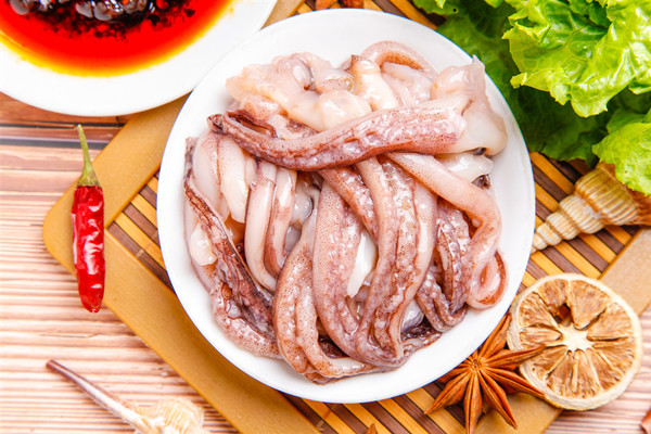 哺乳期吃鱿鱼回奶吗 鱿鱼的好处不看不知道一看吓一跳