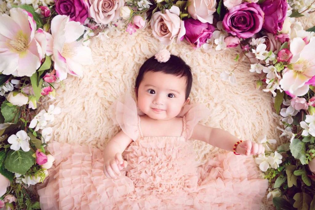 新生婴儿黄疸的症状有哪些?怎么看黄疸是高还是低?