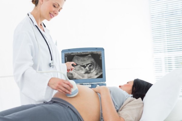 怀孕3个月肚子硬硬的怎么回事
