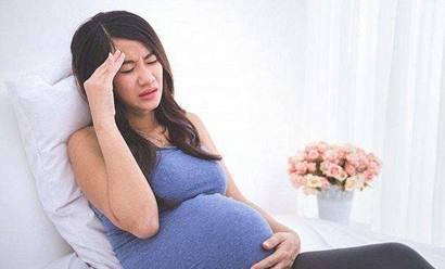 怀孕初期白带带血丝正常吗，白带有血丝是什么原因？