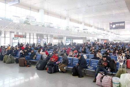 新型肺炎乙类传染真的恐怖吗?专家:没有特殊情况不要出门