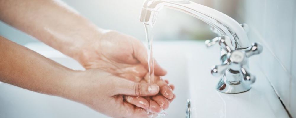 如何保护自己远离新型冠状病毒的肺炎传染