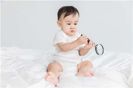 宝宝多少度算发烧 婴儿37.2度算发烧吗