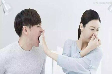 口臭的原因和治疗方法,驱除口臭的小妙招让你人际不尴尬