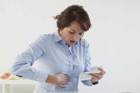 假性怀孕会显示两杠吗,女性假性怀孕是什么意思