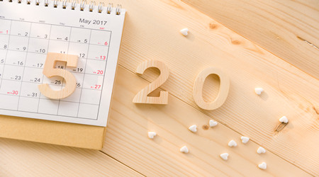 女人月经量时多时少，是怎么回事？