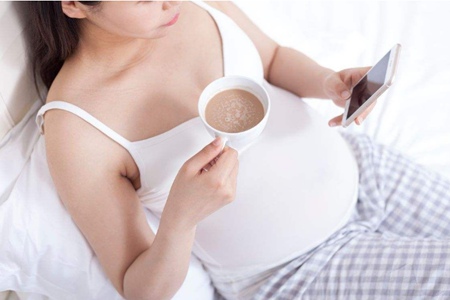 女性怀孕晚期的妊娠纹如何消除 预防皱纹需要这三招
