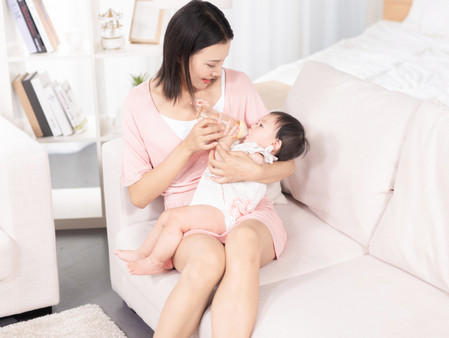 婴儿奶瓶多久换一次 宝宝奶瓶用多久换一次新的