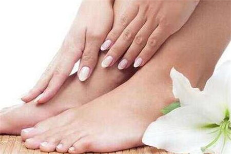 女人宫寒缠身的五个症状