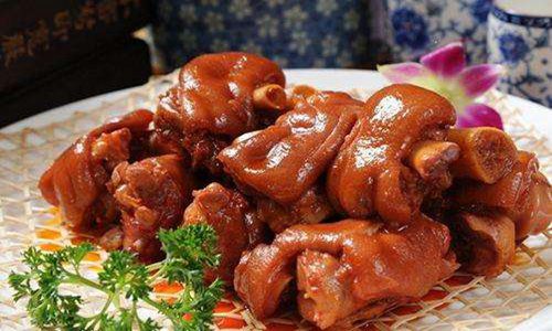 猪蹄怎么做好吃又简单？教你最正宗炖猪脚软烂的做法