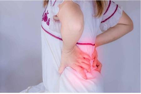 女性肾结石一般是哪里疼