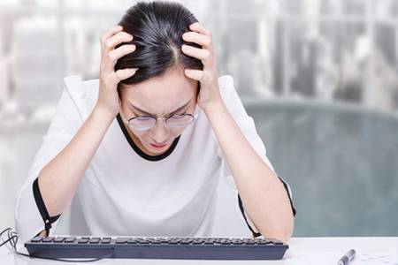 焦虑症的三个具体表现 早了解早预防