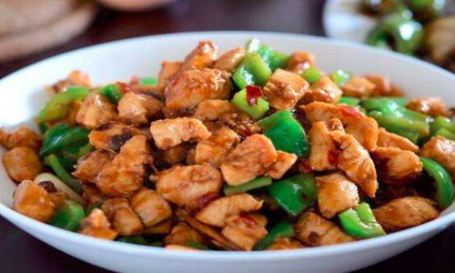 鸡胸肉怎么做好吃？不用水煮鸡胸肉这两种做法也能瘦