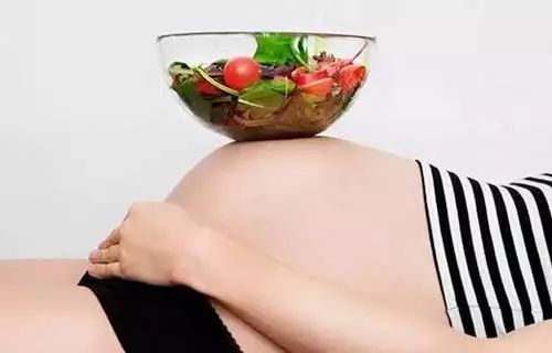 怀孕后，若感染风疹可能致胎儿畸形，吃这几种食物或可预防