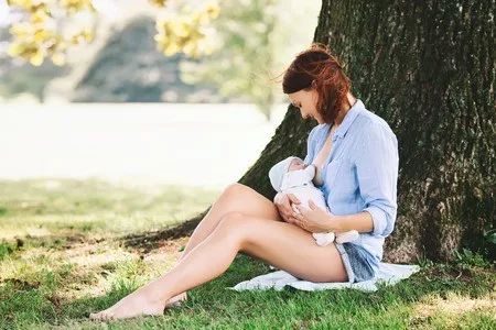还有妈妈相信下奶汤能催奶？醒醒吧,这2个才是真正催奶的方法
