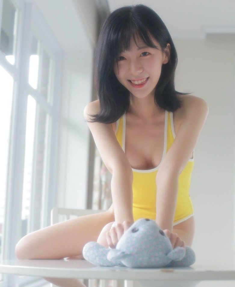 初恋系女神「쏘블리」可爱脸蛋飘散仙气 亲切随和「爽朗笑容」甜到让人蛀牙