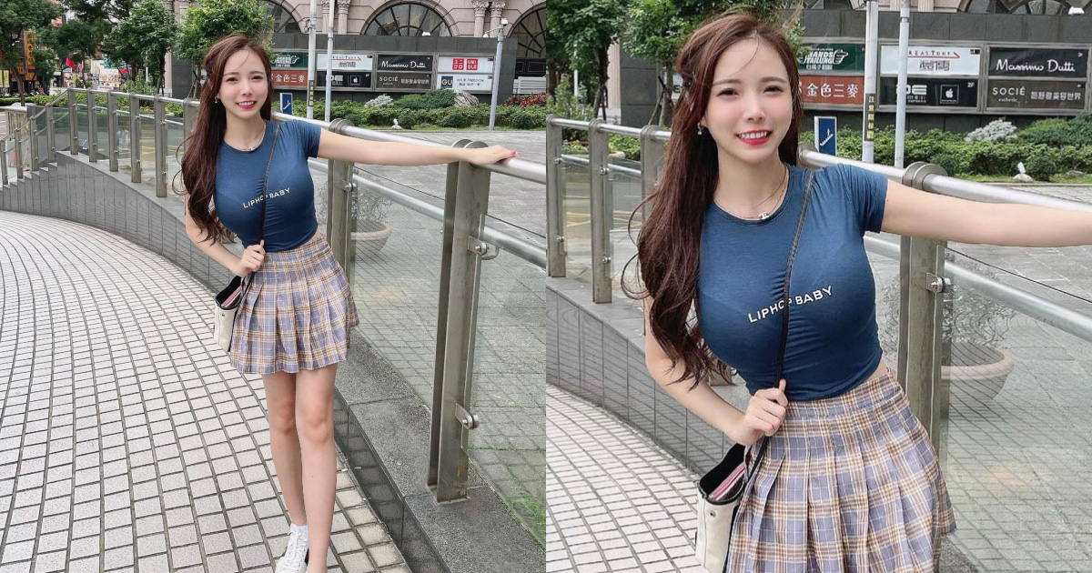 「斜背包辣妹」更凸显傲人上围!超强大的事业线有够逆天