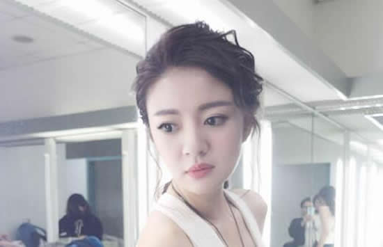 安以轩个人资料简介及家世背景介绍