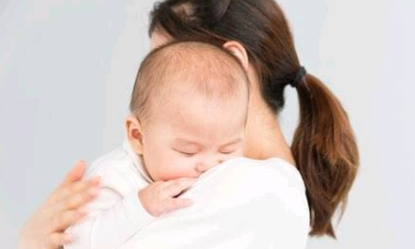 生没生过孩子,明白人一眼就能看出,这3个部位就暴露了生育史