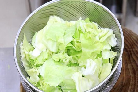 手撕包菜怎么炒又脆又好吃？手撕包菜的做法步骤窍门