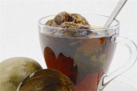 罗汉果泡水喝的三个常见功效