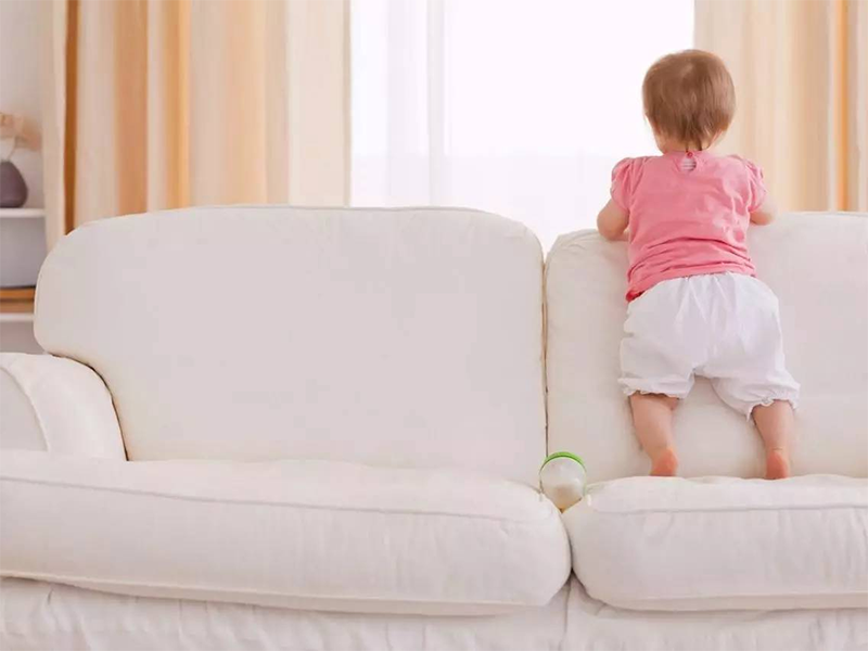 宝宝几个月可以学站立？