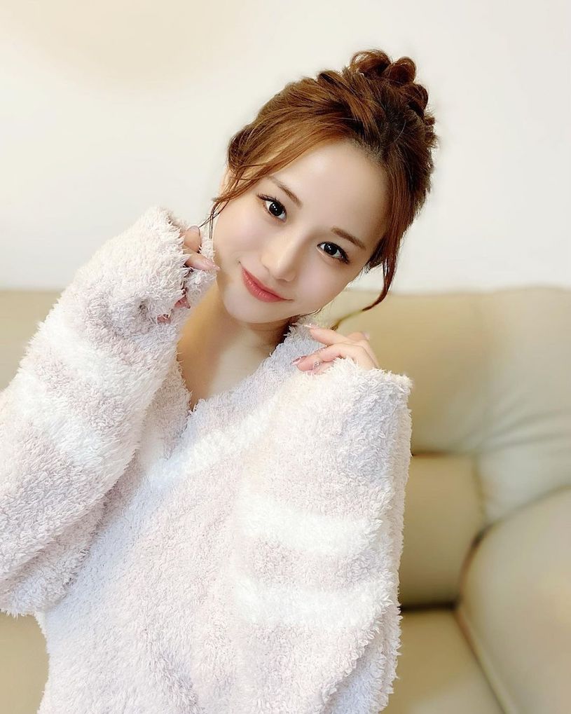 爱吃鼎泰丰的「美腿樱花妹」,「白皙嫩腿」让整间店都惊艳!