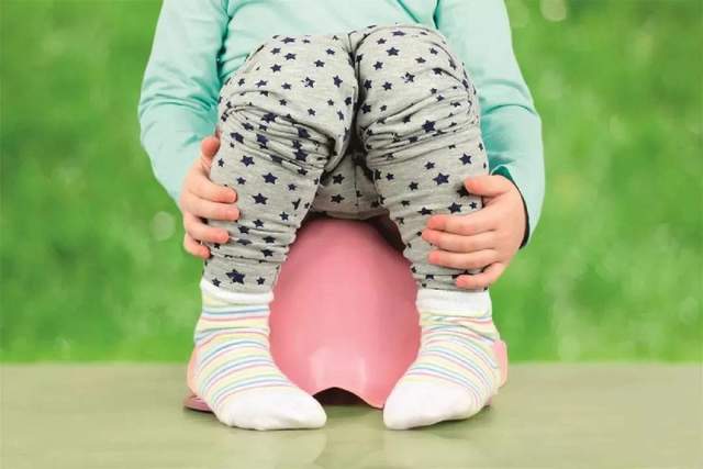 孩子突然又开始尿床,是生殖疾病吗？排除病理原因还有一种可能