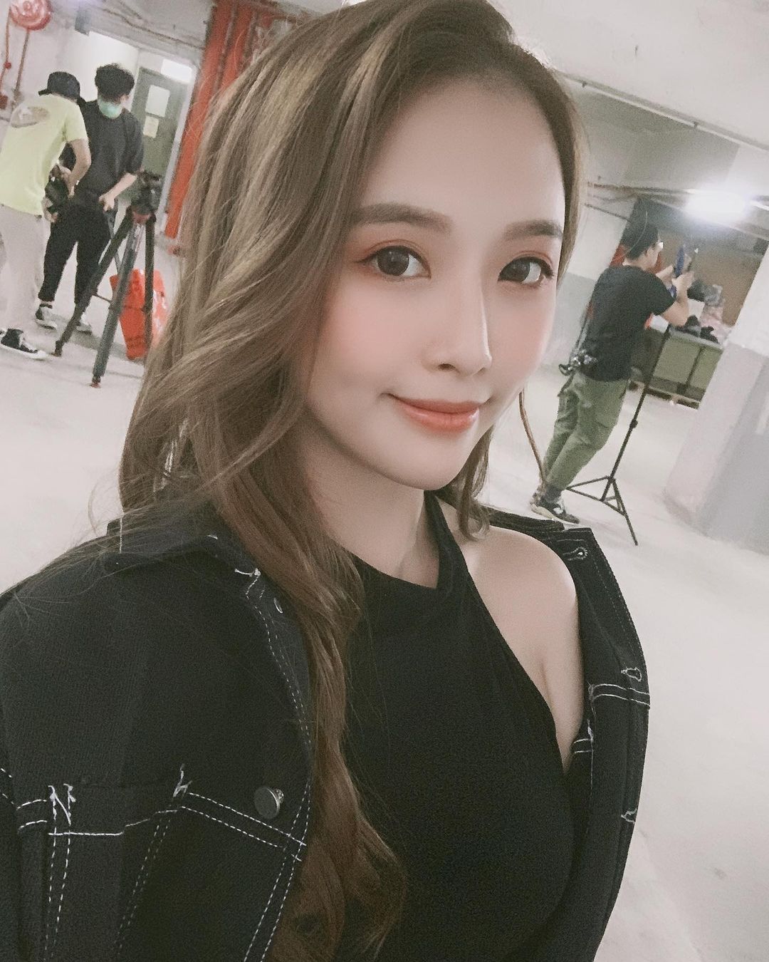 高颜值「超甜美正妹」傲人视角让人难以抵抗!