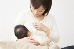 宝宝吃奶不老实,是在发信号,吃吃停停基本都是这三个原因