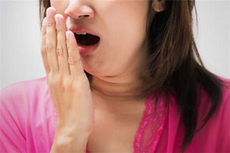 女人不能忽视的四种口臭