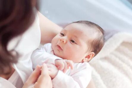剖腹产后多久来月经？剖腹产后多久可以同房