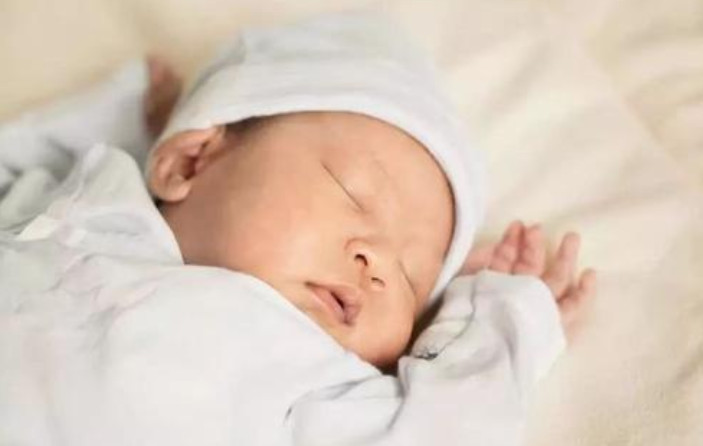 2021婴幼儿吃奶量标准表