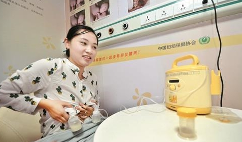 宝宝超过1岁就不能喂养母乳了?不清楚这些事,很可能害了宝宝