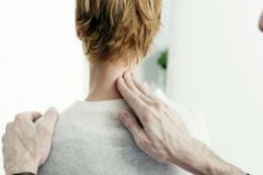 落枕了怎么办快速治疗？这四个脖子落枕最快恢复办法