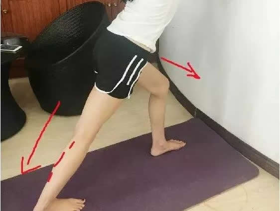 汇总4个小动作打造完美腿部线条(靠谱瘦腿的方法)