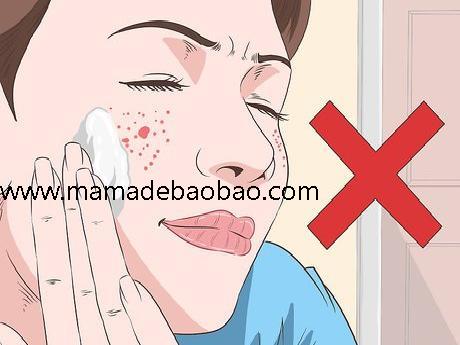 4种方法来使用凡士林（美容产品）