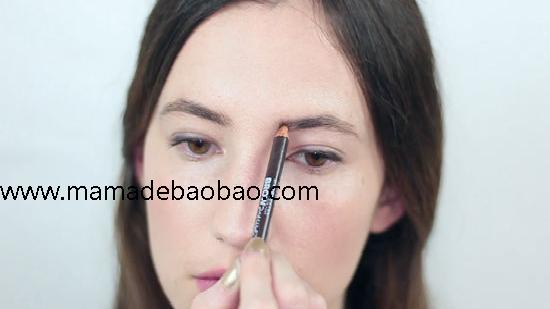 如何修眉: 10 步骤oursteps（选择最理想的眉形）