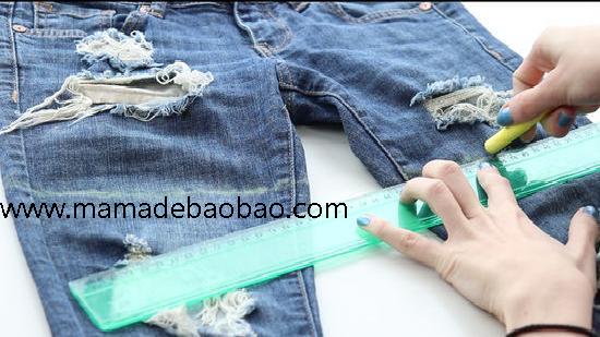 妈妈的朋友用4种方法来将牛仔裤变成牛仔短裤（牛仔裤变成时尚物件）