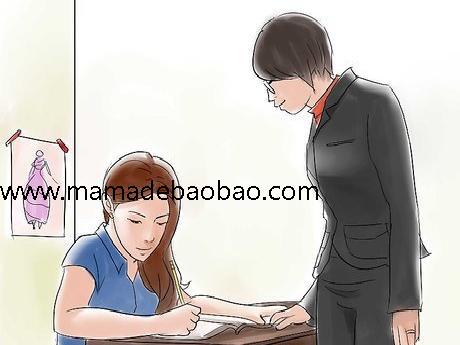 如何成为时装设计师: 10 步骤（磨练你的时尚设计技能）