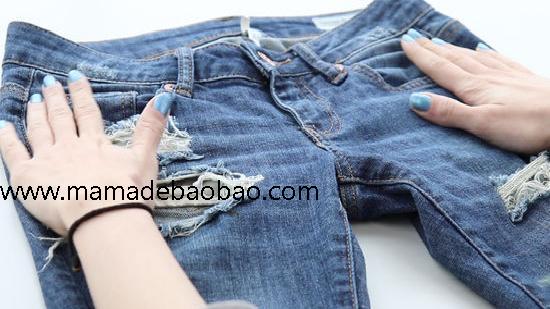 妈妈的朋友用4种方法来将牛仔裤变成牛仔短裤（牛仔裤变成时尚物件）