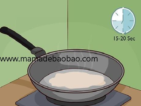 3种方法来不用蜂蜡制作润唇膏（制作简单的蜂蜜润唇膏）